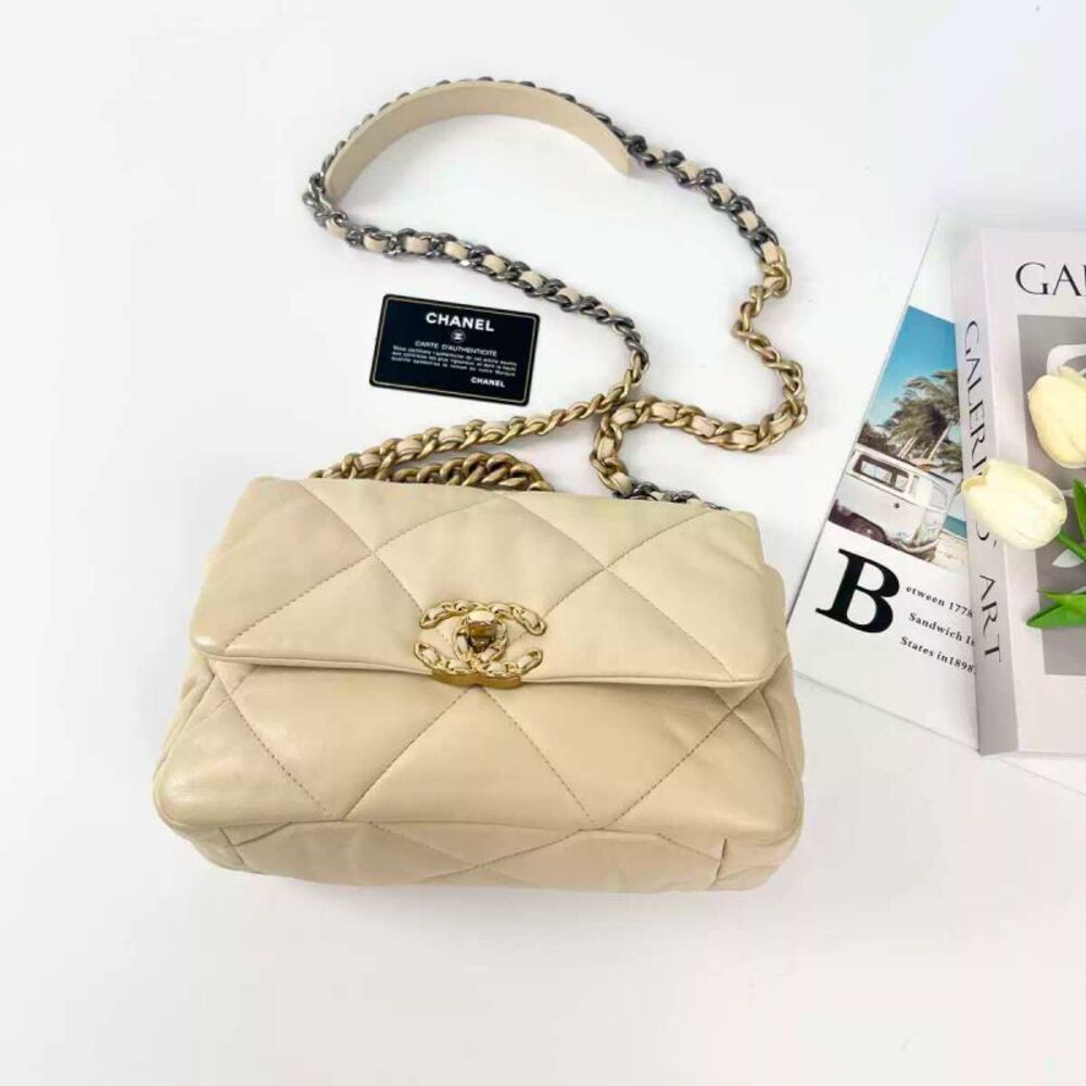 Chanel Women Pre-Loved Bag Very Good Condition